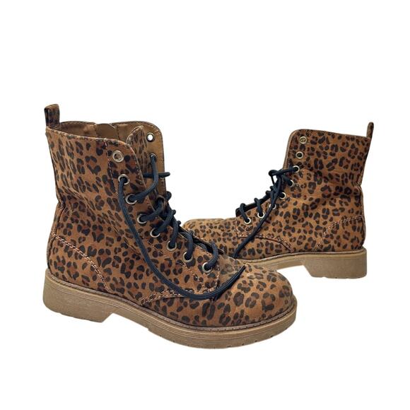 Size 6 Brown Black Leopard Animal Print Ankle Combat Boots Booties Fall Mob Wife - Picture 1 of 10